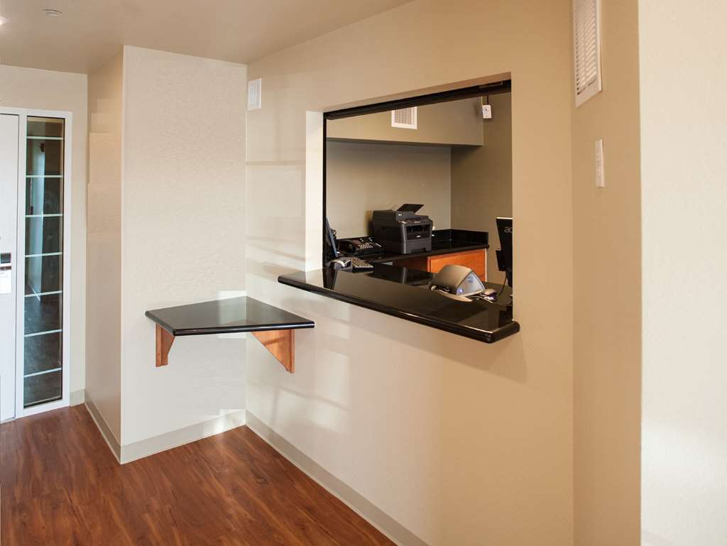 Woodspring Suites Augusta Riverwatch 내부 사진